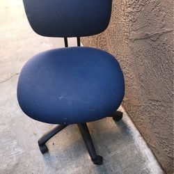 Desk Chair $ 15 OBO