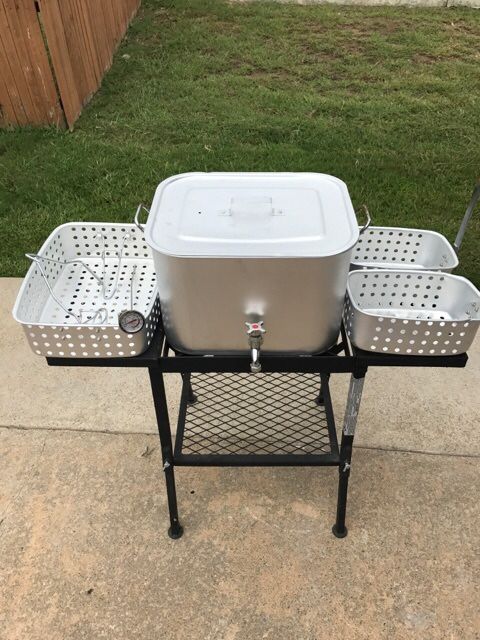 Bass pro deep fryer kit with attachments. All in one 36qt