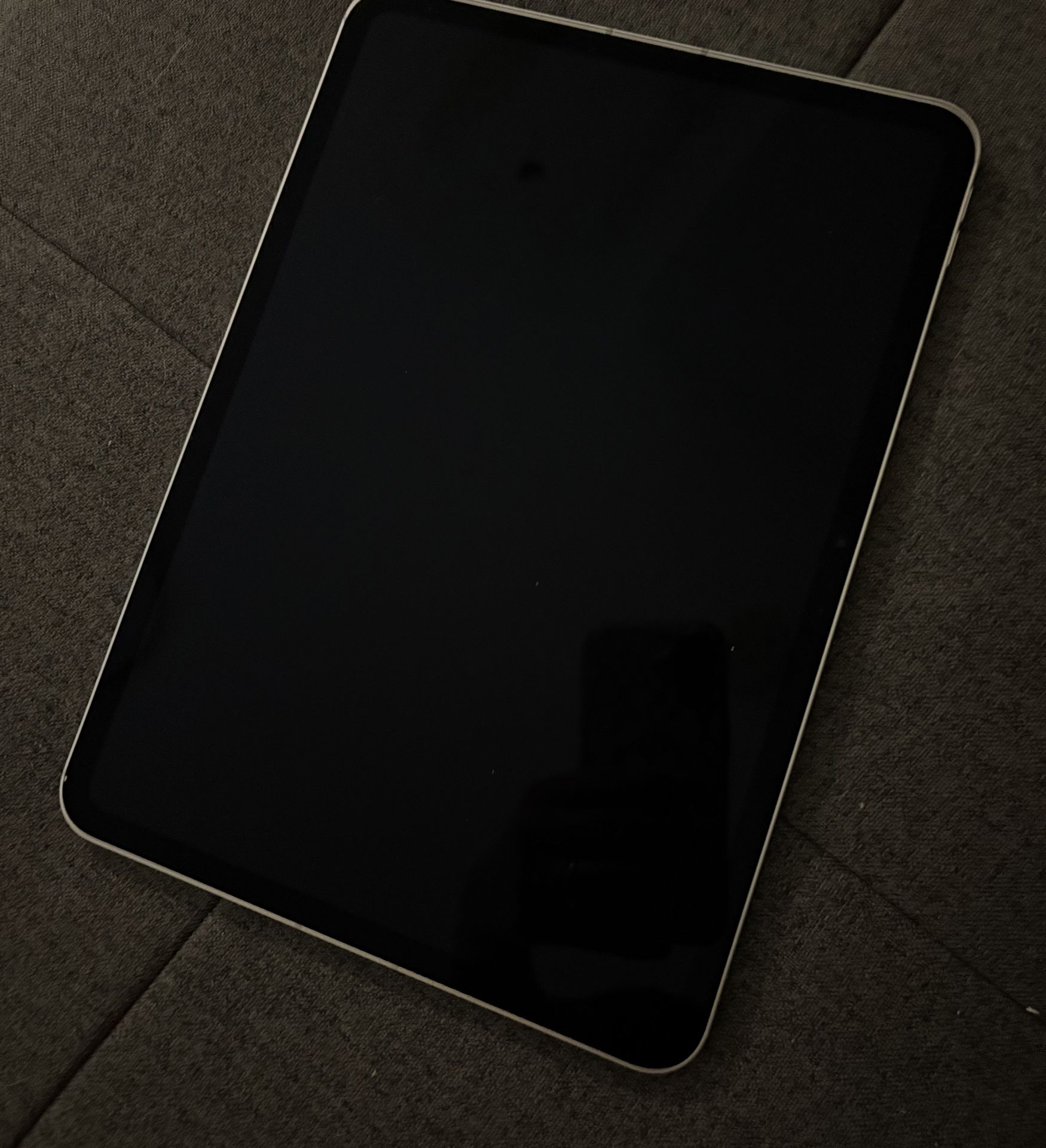 Ipad 11 inch 256gb, M4 chip Wi-Fi + Cellular