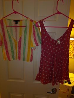 (2) Forever 21 Top's