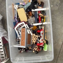 Assorted Schleich Horse Models And Accessories 