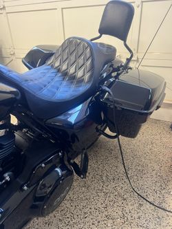 New Condition, Track Specialty Predator Seat, For Harley Baggers