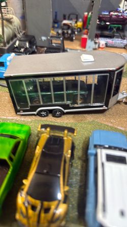 Diecast Enclosed Car Hauler Trailer Model