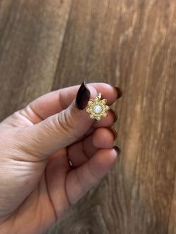 Adjustable fidget ring