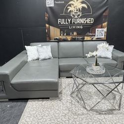 Sectional/couch/sofa, Style:Modern,Size:108x68, Delivery Available 🚚 