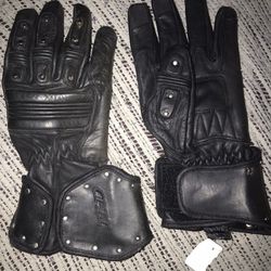 New heavy leather Harley Davidson large gloves only $50 firm