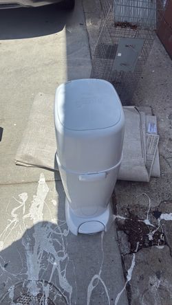 Diaper genie