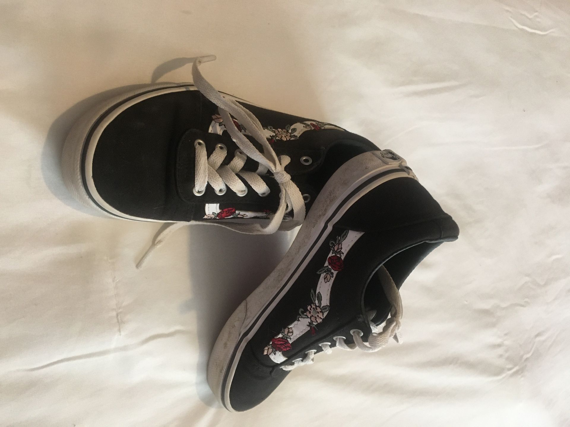 vans shoes size 2