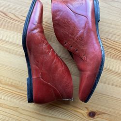 SIZE 8.5 FLUEVOG Red Leather Ankle Boots - MOVING OUT SALE ✈️