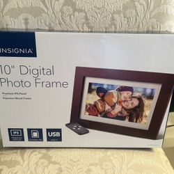 Insignia 10 Inch Digital Photo Frame