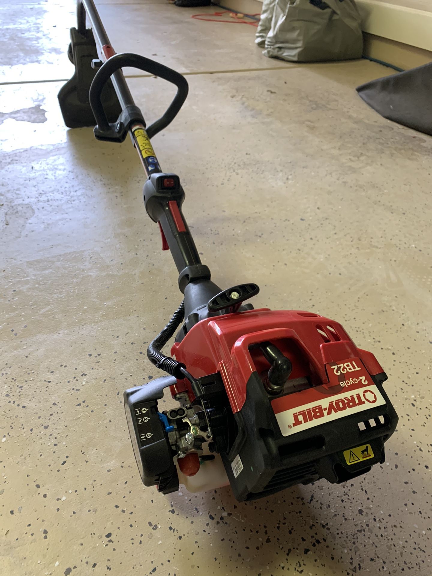 Troy-bilt gas weed eater