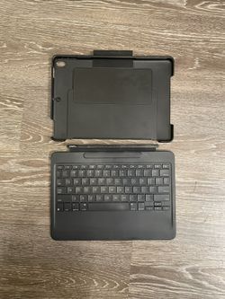 Logi Tech iPad Pro 10.5 Key Board Case  