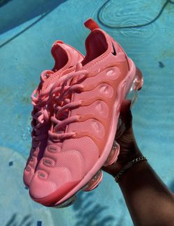 “Bubble Gum” Women’s Air VaporMax Plus