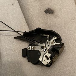 Lexus is300 passenger rear door lock actuator with cables and interior handle 