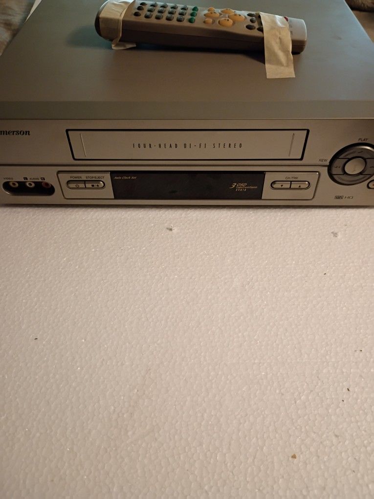 Emerson Vhs With Remote