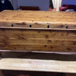 1944 Lane Cedar Chest W. Copper Corners & Hand Tooling  Style No. 44139
