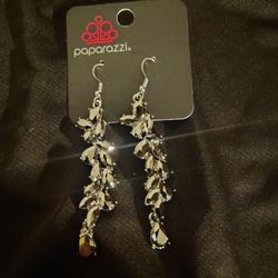 Paparazzi jewelry accessories. Earrings