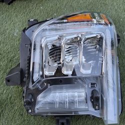 Sierra 2500 Headlight 