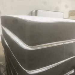 Queen Regular Set New In Plastic Free Delivery In Atlanta 