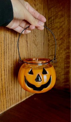 Homemade Soy Wax Pumpkin Candle