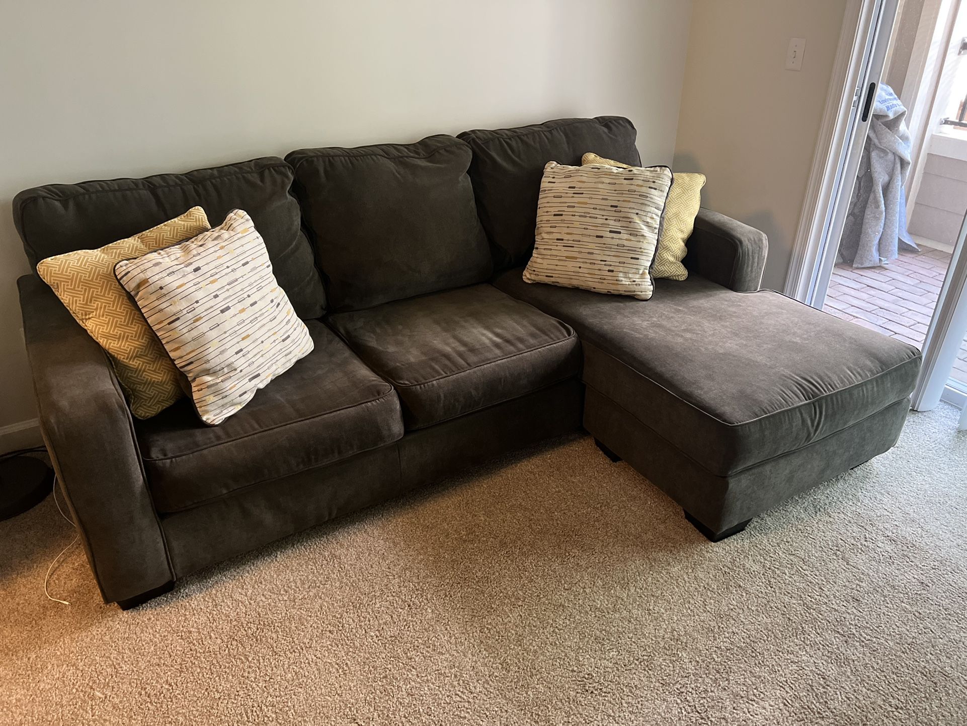 Sectional sofa 2-piece