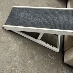 40”Lx16”wx24”h adjustable, folding dog ramp