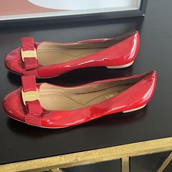 Ferragamo Flats 