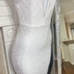Beautiful White Dress -size medium 
