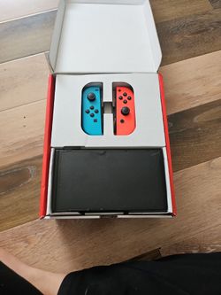 Standard Nintendo switch 1