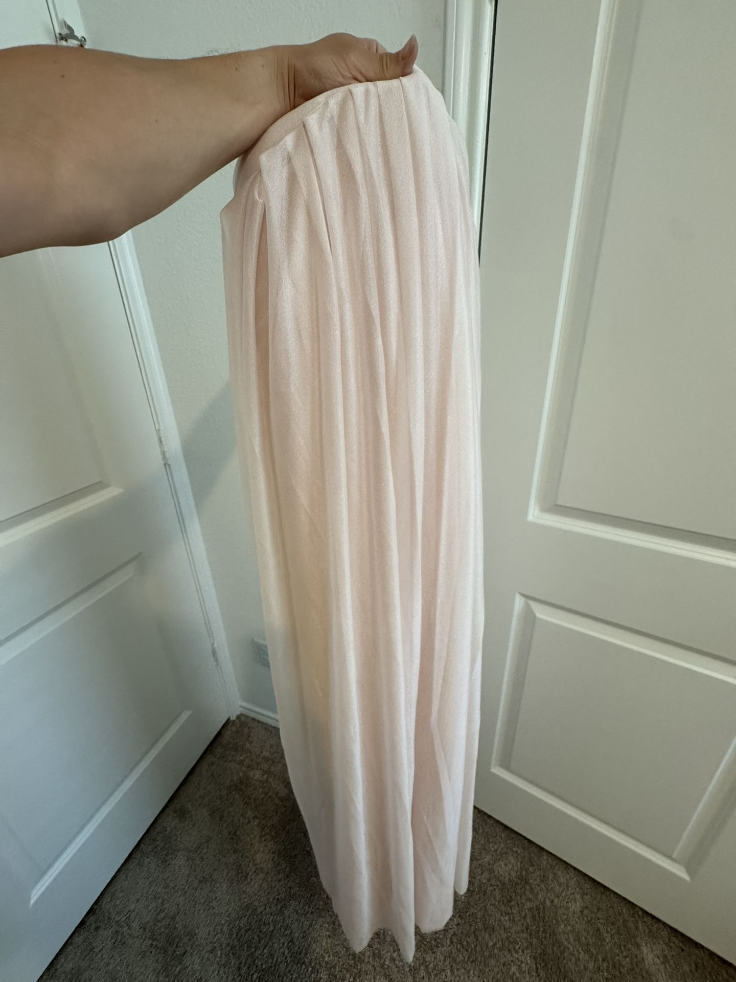 Light pink love table skirt