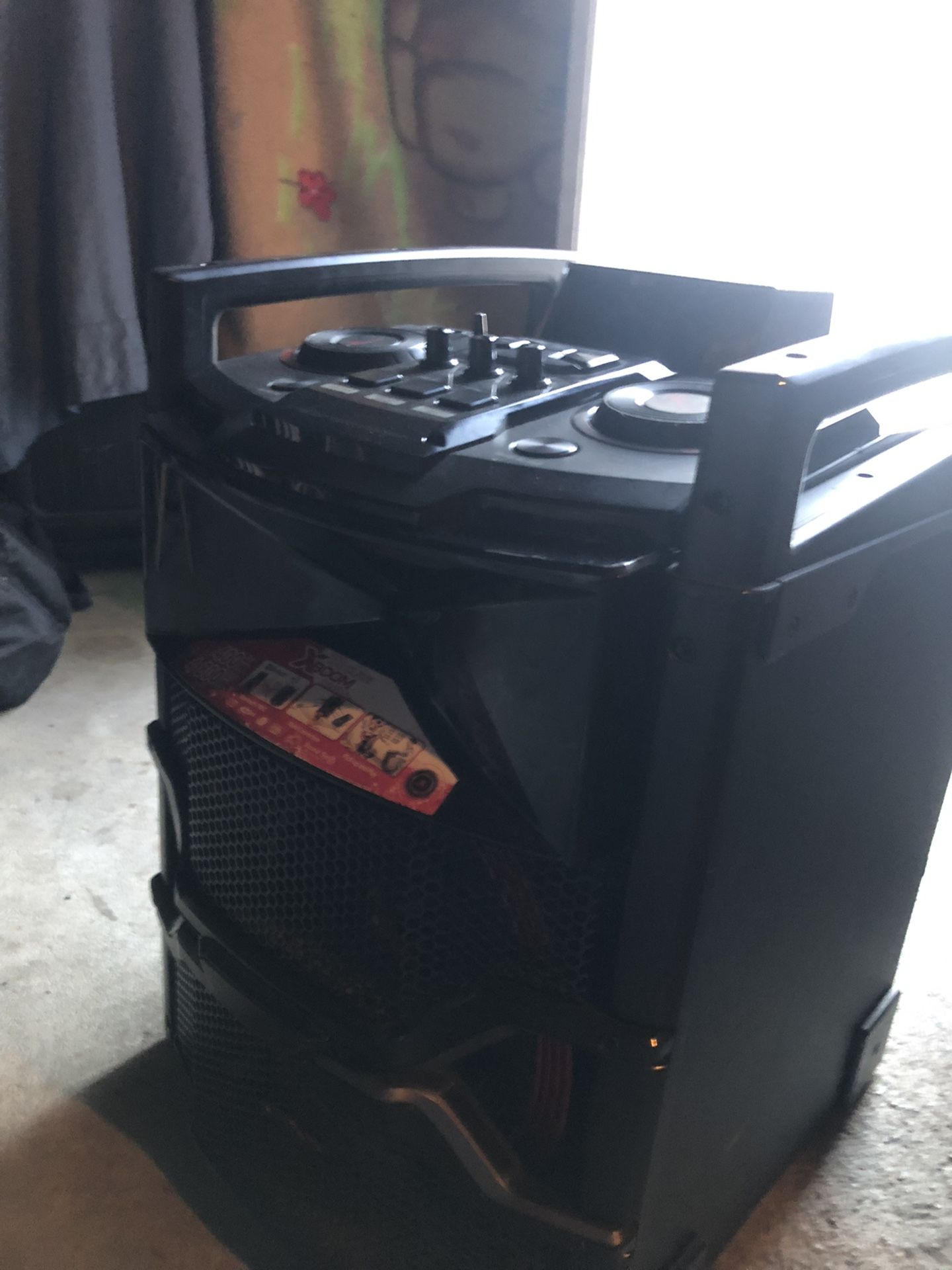 LG Xboom Cube 400w Speaker System A x