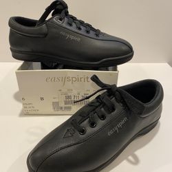 NIB NEW Easy Spirit AP1 Women’s Black Leather Oxford Walking Shoe 6 M Box  - has no lid