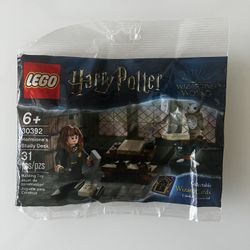 Lego 30392 Harry Potter Hermione’s Study Desk 
