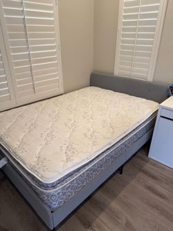 Full size bed with mattress