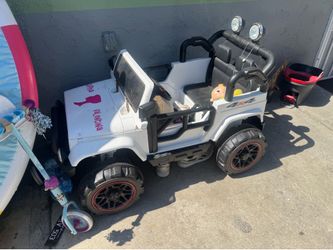 2  seater 12v Kids Ride On Car, Electric Off-Road truck with remote controls and I comes with charger $120 need it gone asap