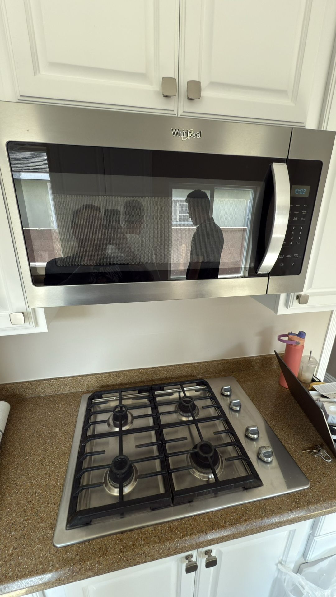 Whirlpool Black Hood Fan Microwave – Clean & Works Great!