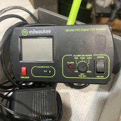 Milwaukee MC410 Pro Digital TDS Monitor 
