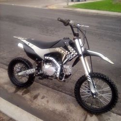 Dirt Bike 125