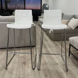 IKEA White Couple Barstool Set