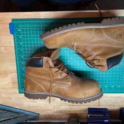 Steel Toe timberland Boots Size 8 mens (worn 3-4 Times)