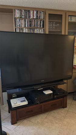 Mitsubishi TV