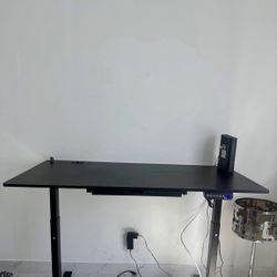 63x32” Electric Standing Desk w/ Memory Presets – Like New (Amazon $200)