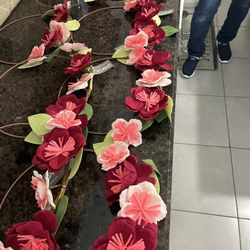 8 Wreaths- Brand New