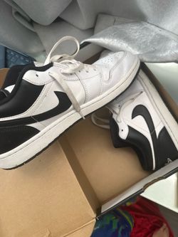 Nike sneakers 10.5