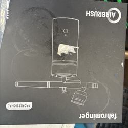 Brand new  Pro. Airbrush Kit Cordless