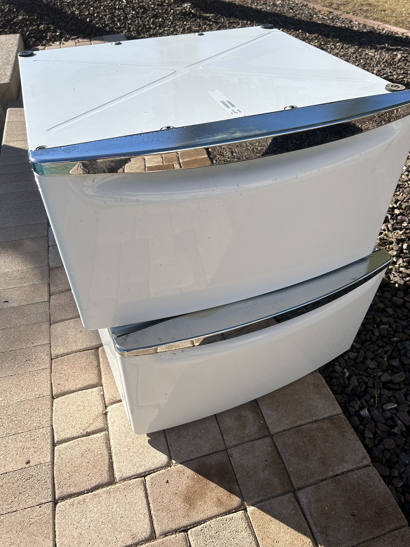 Whirlpool Laundry Pedestals