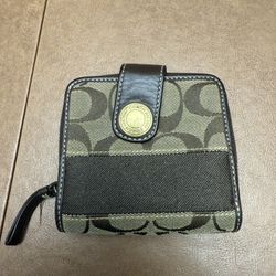 VINTAGE Coach Wallet Stripped Interior