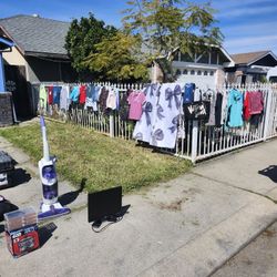 Huge Yard Sale Today Friday 21st Location In Modesto Everything Must Go @ 1013 Bristlecone Way Modesto 