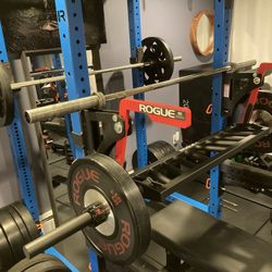 Rogue Fitness Brand Olympic 35 Lb C 70 Shorty Barbell for Sale in Ronkonkoma NY OfferUp
