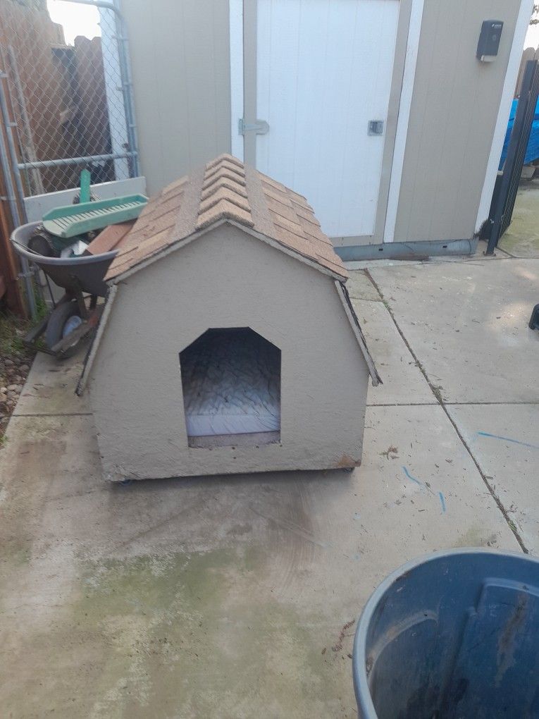 Dog House